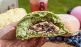 康县网红二饼掰开吃瓜,一瓜两吃，瓜界新潮流